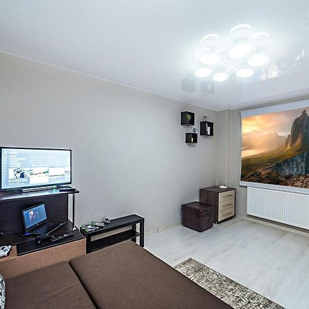 Joy Box Apartments Lviv Buitenkant foto