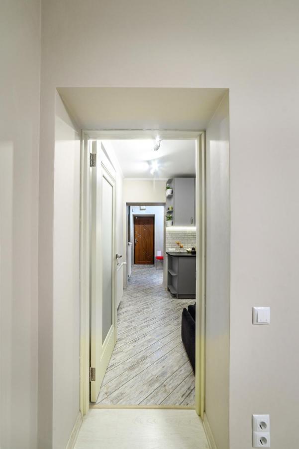 Joy Box Apartments Lviv Buitenkant foto